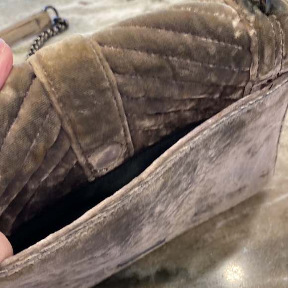 Rebecca Minkoff  Chevron Quilted Crossbody Bag Gray Removable Strap Clutch
C - Picture 7 of 13